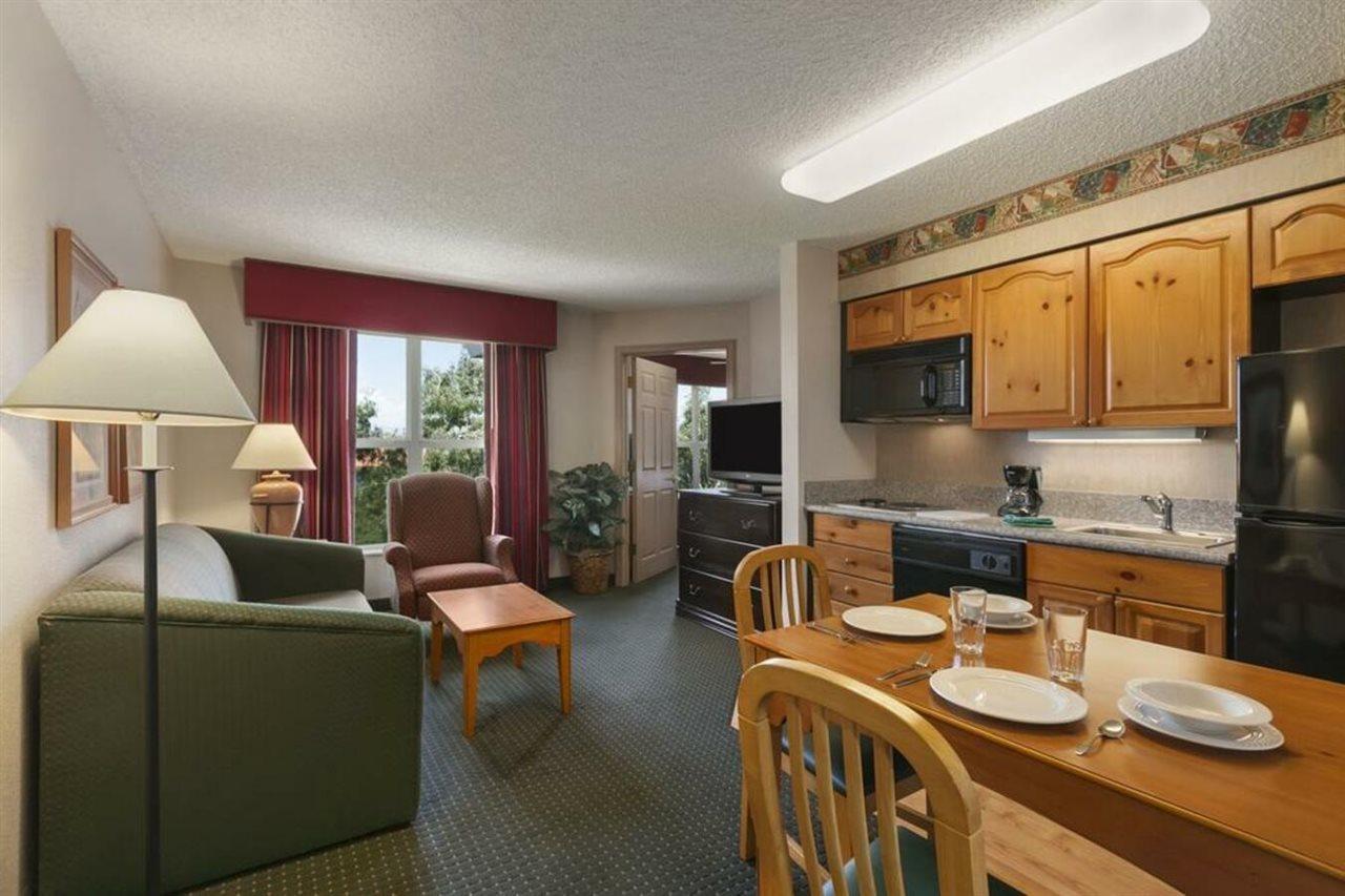 Homewood Suites Phoenix-스코 츠 데일 외부 사진